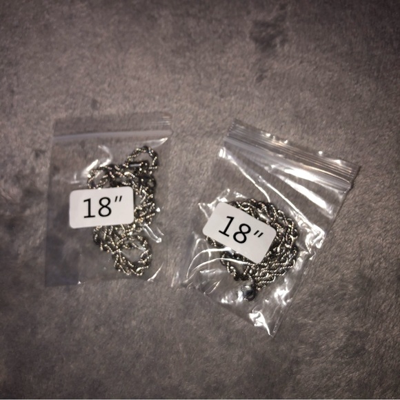 Unisex Silver colour stainless steel 17.5 inch necklace/ chain - Picture 5 of 5